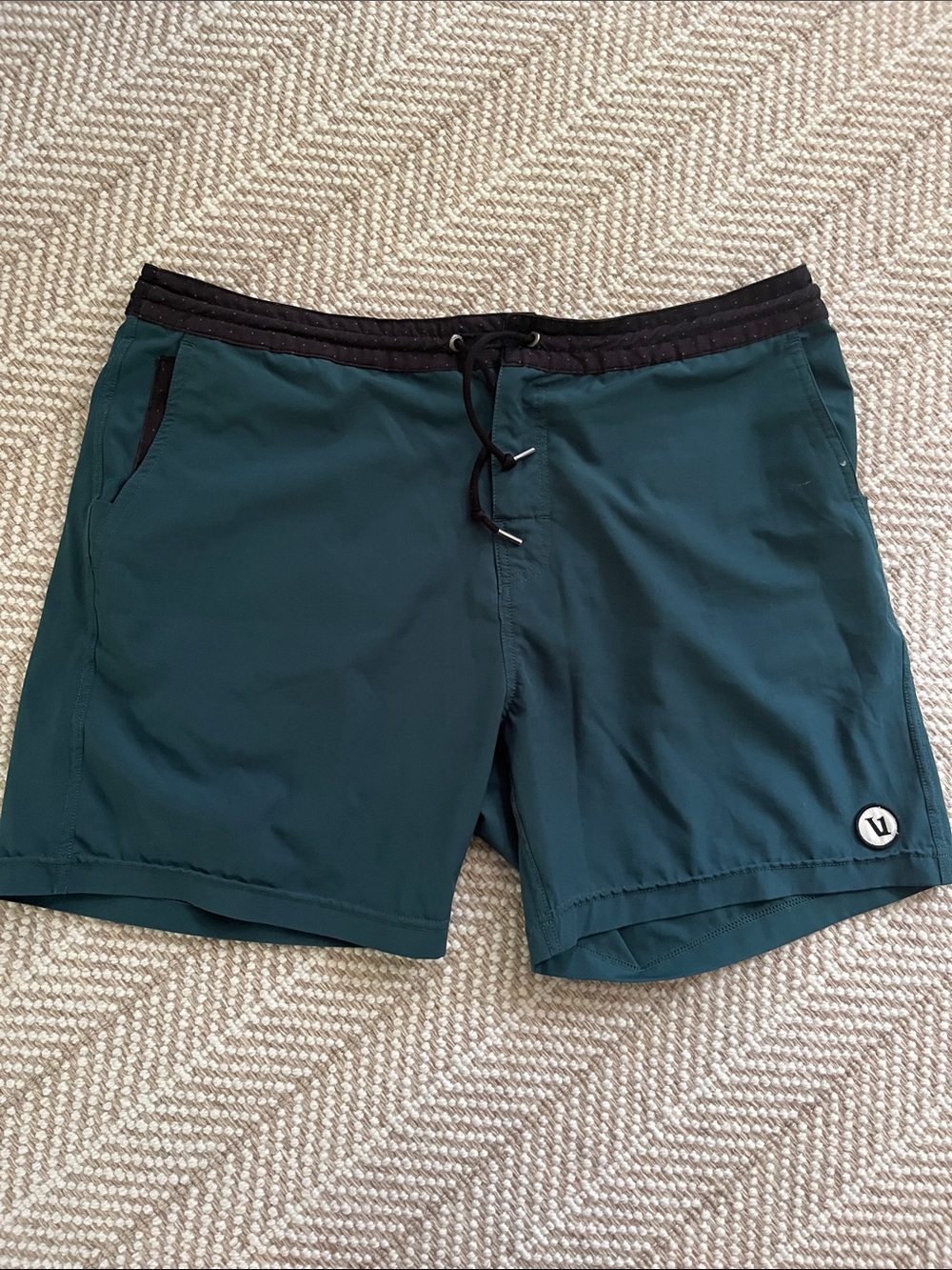 Vuori Men's Green Swim Board Shorts 5” with Black Waistband